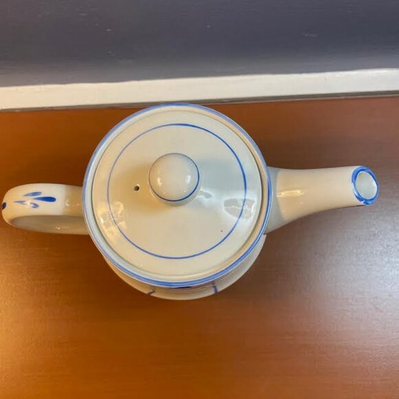 Wood and Sons Ellgreave White and Floral Blue Teapot Vintage Ironstone English - Picture 9 of 9